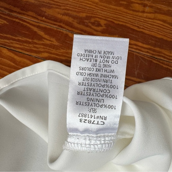 Festive white dressy top with sequin puffy sleeves NWT - Picture 5 of 5